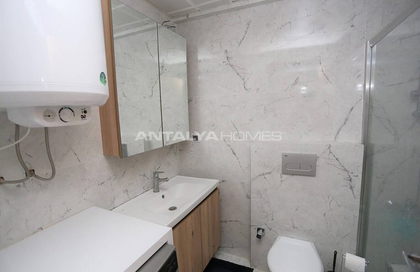 Property with 2 Bedrooms and Separate Kitchen in Antalya Kepez 12