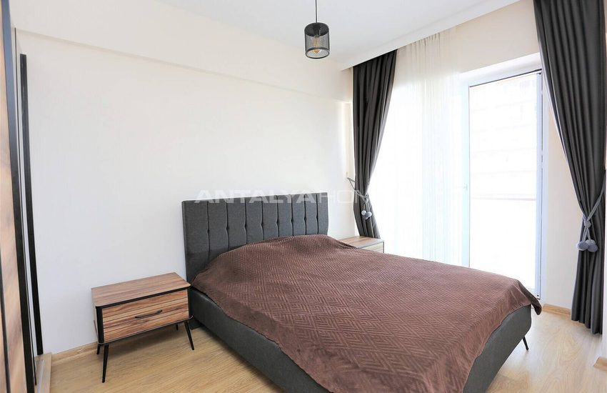 Property with 2 Bedrooms and Separate Kitchen in Antalya Kepez 10