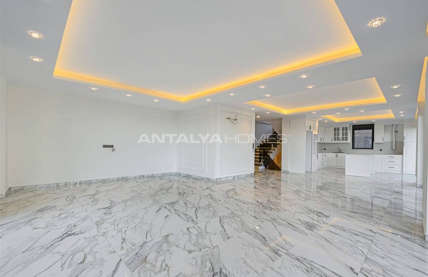 Sea View Property with Private Pool and Garden in Alanya 10