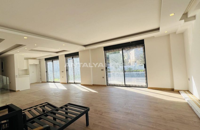 Detached Villa with a Private Pool in Kemer Center 11