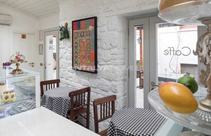 Boutique Hotel with 21 Rooms and Cafe in Old Town in Antalya 23
