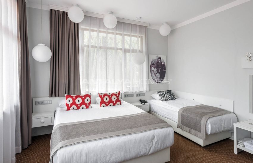 Boutique Hotel with 21 Rooms and Cafe in Old Town in Antalya 35