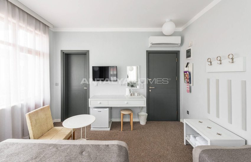 Boutique Hotel with 21 Rooms and Cafe in Old Town in Antalya 29