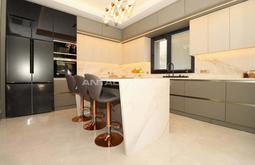 Detached Villas with Stylish Design in Antalya Muratpasa 18