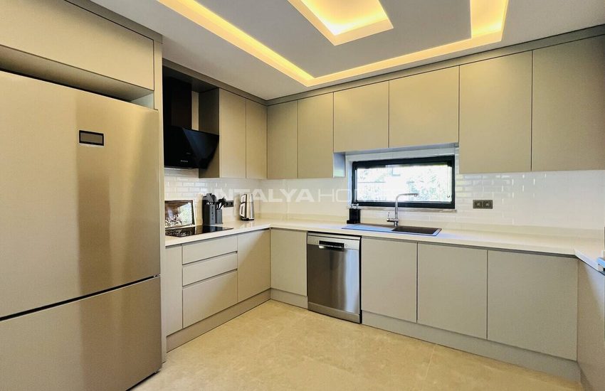 Haus Mit 3 Schlafzimmern In Der Nähe Des Meeres In Kemer 14