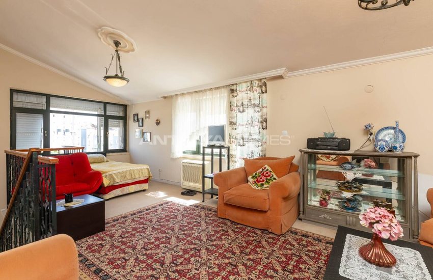 Duplex Apartment Near the Beach in Antalya Muratpasa 23