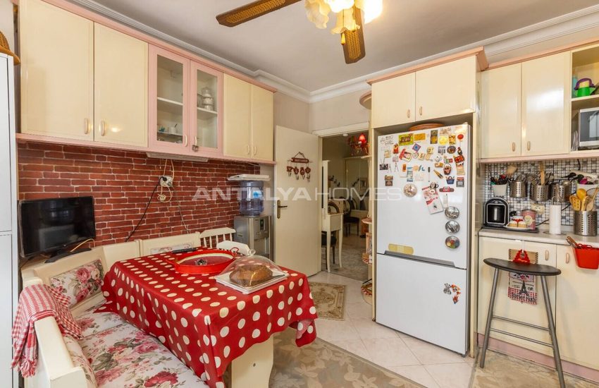 Duplex Apartment Near the Beach in Antalya Muratpasa 27