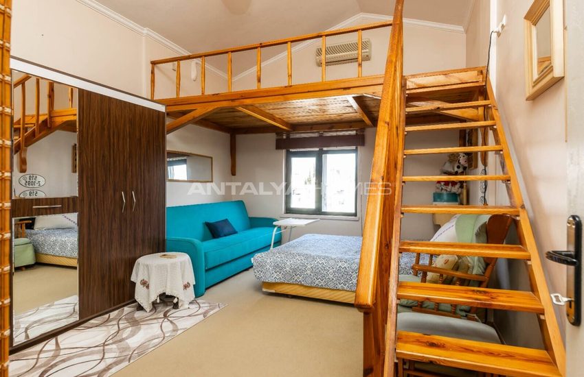 Duplex Apartment Near the Beach in Antalya Muratpasa 30
