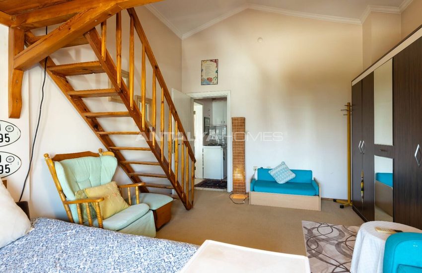 Duplex Apartment Near the Beach in Antalya Muratpasa 32