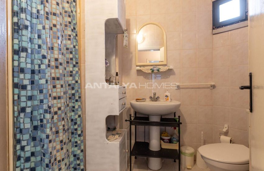 Duplex Apartment Near the Beach in Antalya Muratpasa 47