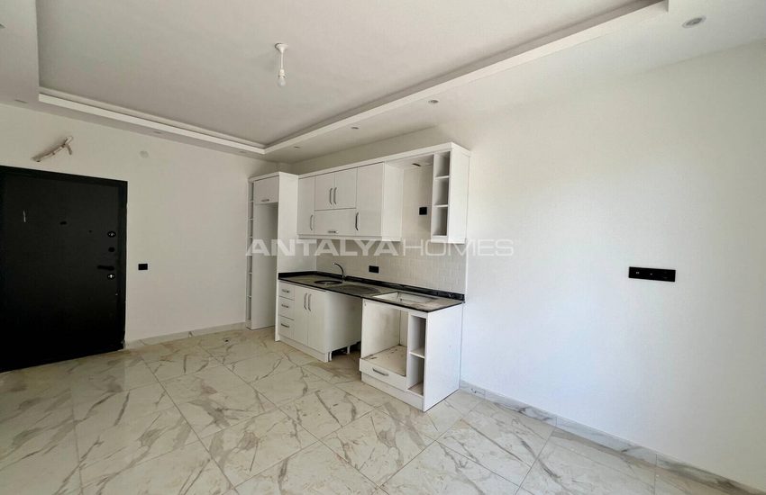 Ready-to-move Flat in a Complex with Pool in Alanya Avsallar 17