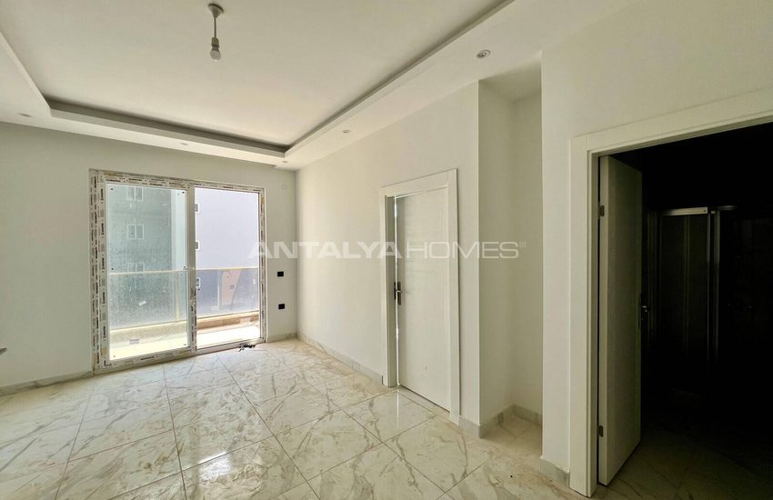 Ready-to-move Flat in a Complex with Pool in Alanya Avsallar 15