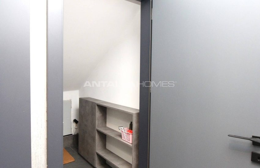 Antalya Serik'te Denize Yakın Havuzlu Müstakil Villa 53