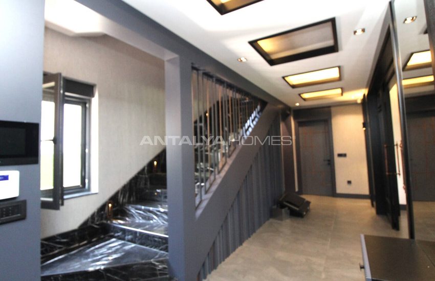 Antalya Serik'te Denize Yakın Havuzlu Müstakil Villa 59