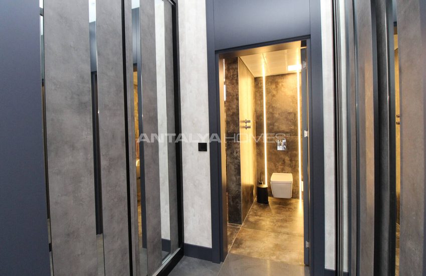 Antalya Serik'te Denize Yakın Havuzlu Müstakil Villa 61