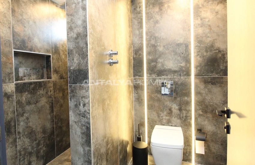 Antalya Serik'te Denize Yakın Havuzlu Müstakil Villa 64