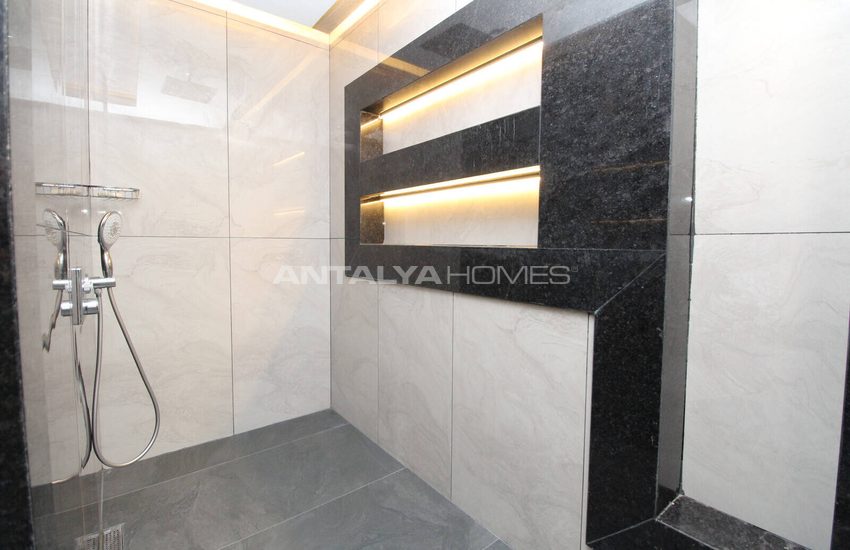 Antalya Serik'te Denize Yakın Havuzlu Müstakil Villa 66