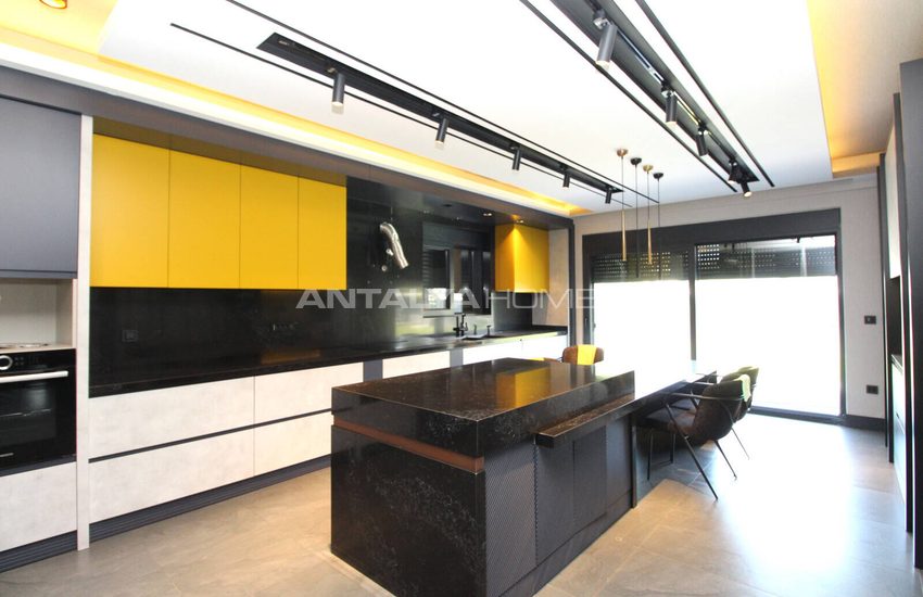 Antalya Serik'te Denize Yakın Havuzlu Müstakil Villa 22