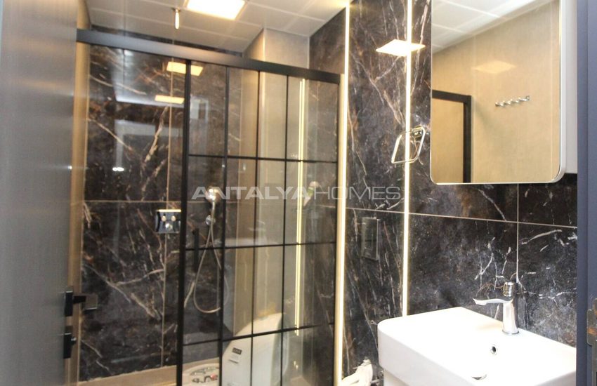 Antalya Serik'te Denize Yakın Havuzlu Müstakil Villa 68