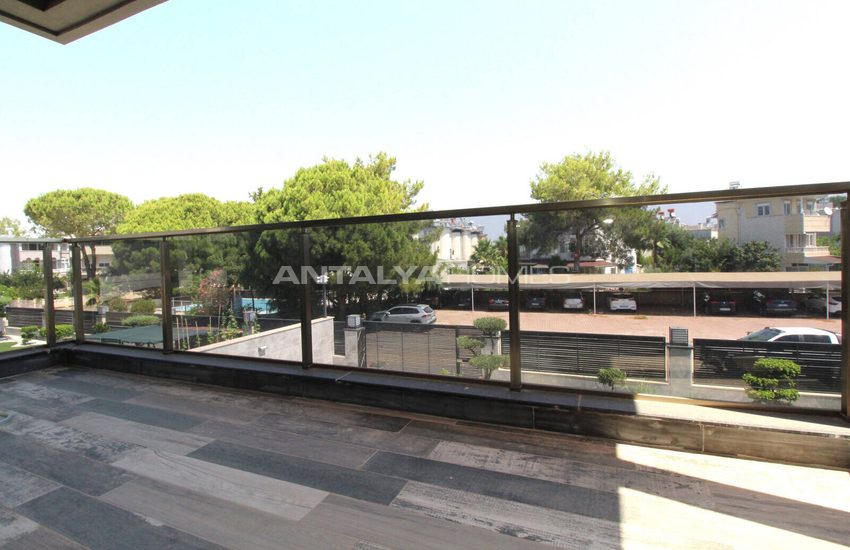 Antalya Serik'te Denize Yakın Havuzlu Müstakil Villa 69