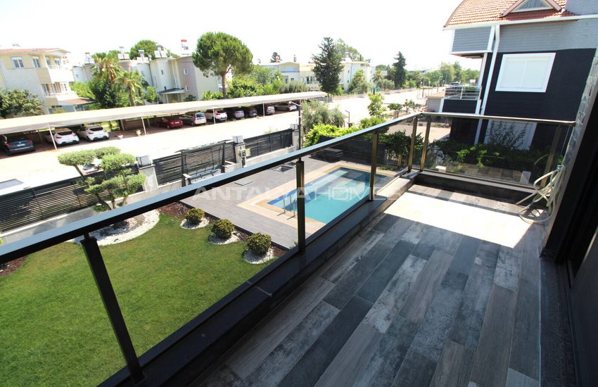 Antalya Serik'te Denize Yakın Havuzlu Müstakil Villa 70