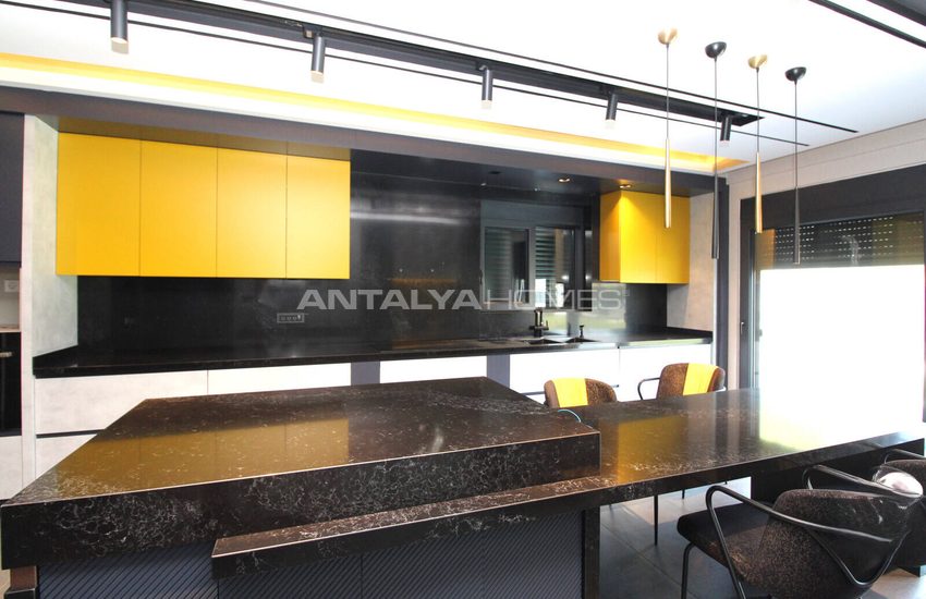 Antalya Serik'te Denize Yakın Havuzlu Müstakil Villa 23