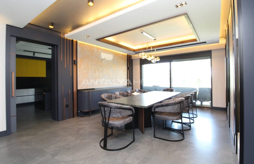 Antalya Serik'te Denize Yakın Havuzlu Müstakil Villa 26