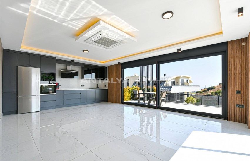Haus Mit Meerblick Und Swimmingpool In Alanya 9