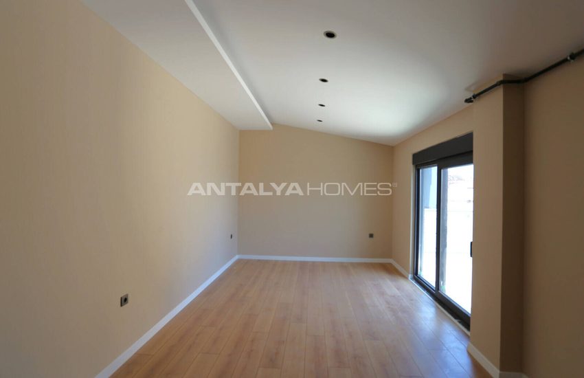 شقق في مجمع سكني به مسبح ومواقف سيارات في أنطاليا كونيالتي 17