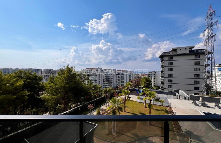 Alanya Avsallar'da Havuzlu Sitede Deniz Manzaralı Eşyalı Daire 26