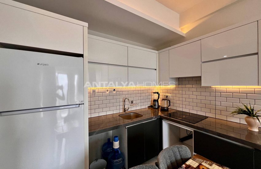 Alanya Avsallar'da Havuzlu Sitede Deniz Manzaralı Eşyalı Daire 25