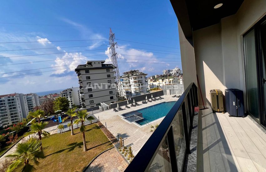 Alanya Avsallar'da Havuzlu Sitede Deniz Manzaralı Eşyalı Daire 28