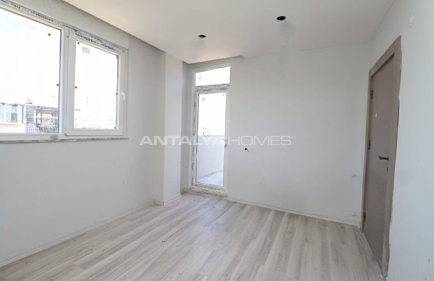 Antalya Kepez'de Tramvay Durağına Yakın Şık Daireler 9