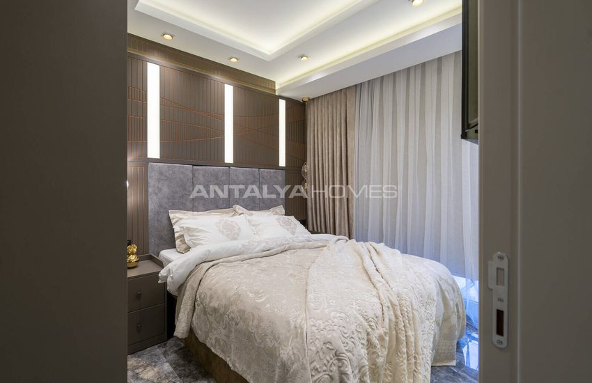 Alanya Merkezde Denize 400 M Mesafede Şık Daireler 11