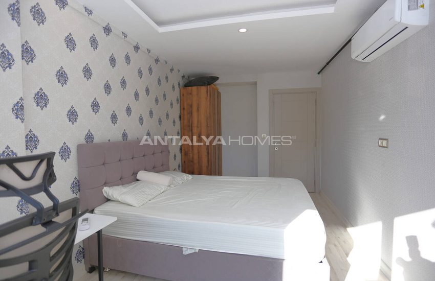 Flat in a Complex with Pool in Konyaalti Antalya 19