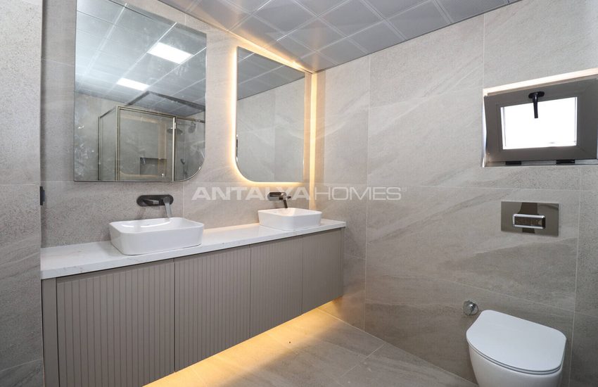 Apartments with Smart Home System Near the Sea in Antalya Lara 32