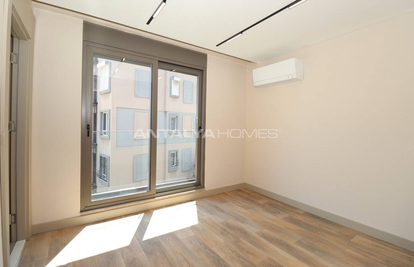 Apartments with Smart Home System Near the Sea in Antalya Lara 26