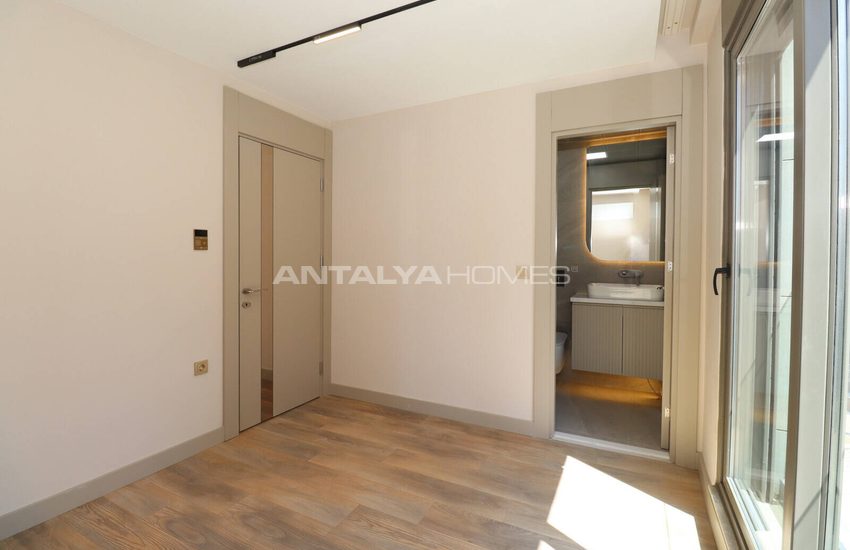 Apartments with Smart Home System Near the Sea in Antalya Lara 27