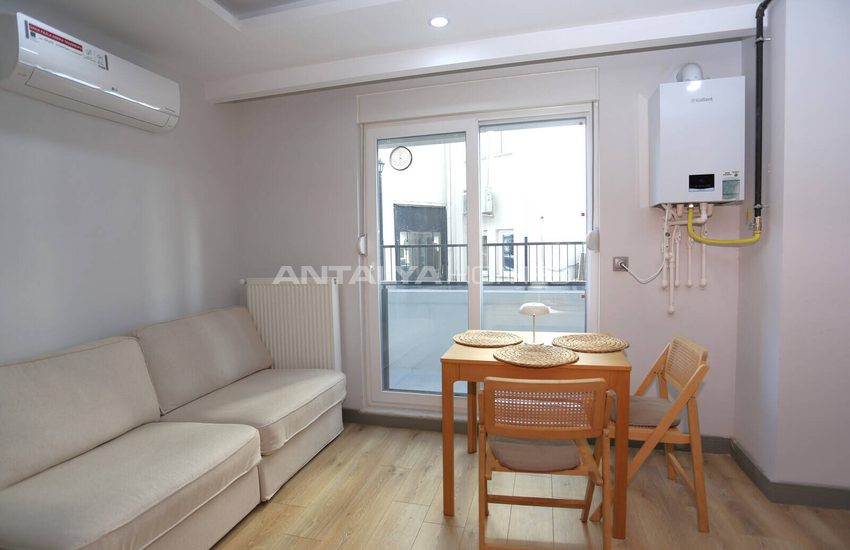 Gemeubileerd Appartement Te Koop, 200 M Van Muratpaşa Tramhalte 9