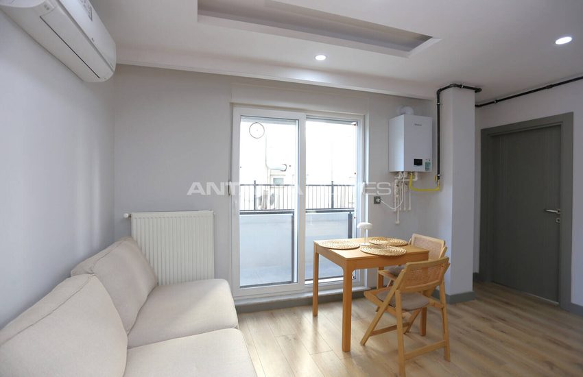 Gemeubileerd Appartement Te Koop, 200 M Van Muratpaşa Tramhalte 11