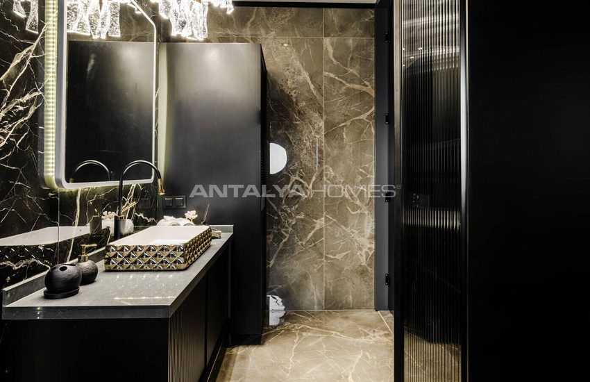Detached 3-bedroom Villa with Pool in Alanya 36
