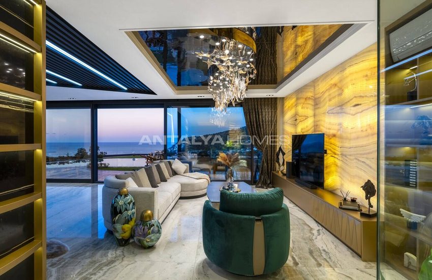 Detached 3-bedroom Villa with Pool in Alanya 17