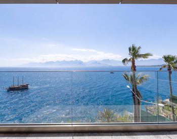 Seafront 3- and 4-bed Apartments in Antalya Muratpaşa 1