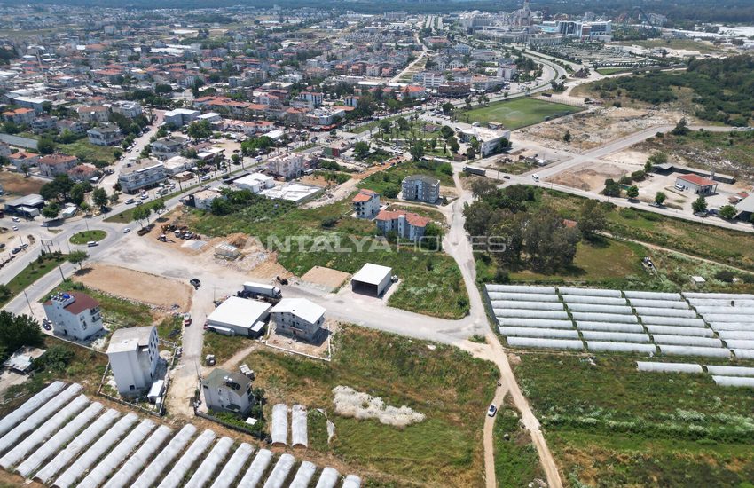 Antalya Serik'te Yatırımlık Geniş Satılık Arsa 5
