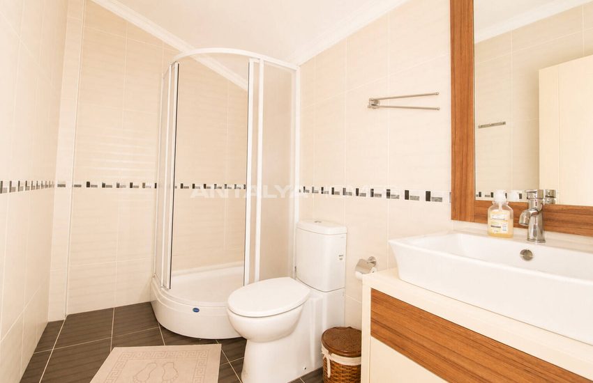 Parhus Med Stor Trädgård I Belek Antalya 30