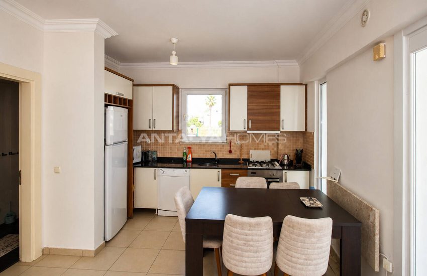 Parhus Med Stor Trädgård I Belek Antalya 18