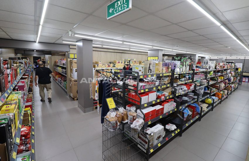 3 Winkelpanden Nabij Winkelcentrum In Antalya Muratpaşa 11