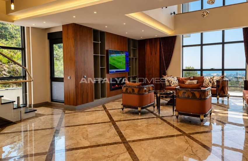 Alanya'da Deniz Manzaralı ve Havuzlu Müstakil Şık Villa 22