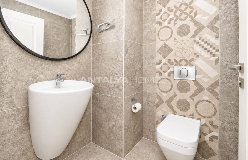 Apartment in a Seafront Complex with Pool in Konyaaltı Antalya 29