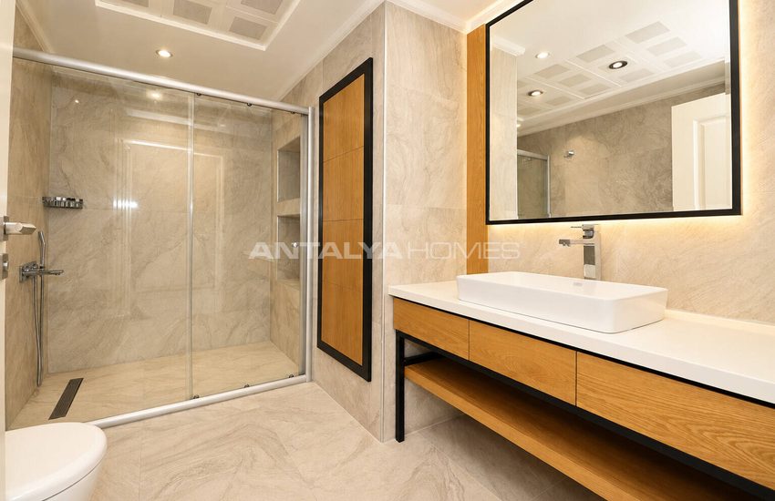 Apartment in a Seafront Complex with Pool in Konyaaltı Antalya 27
